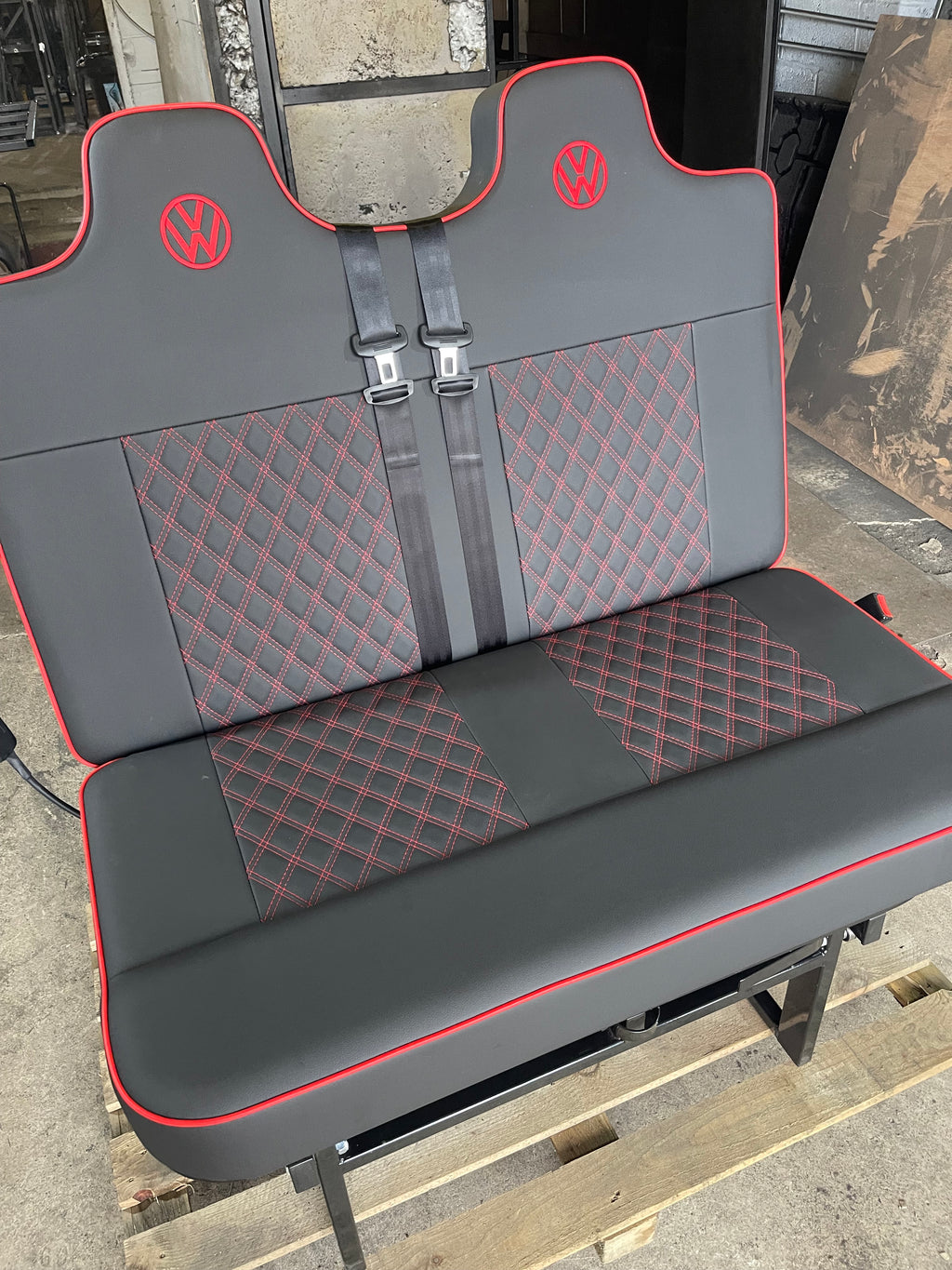 3/4 Rock and Roll Bed,M1 Tested - Black with small cross stitch and logo’s