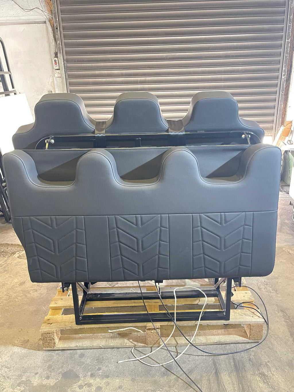 120cm 3 Seat Electric Rock and Roll Bed M1 Tested
