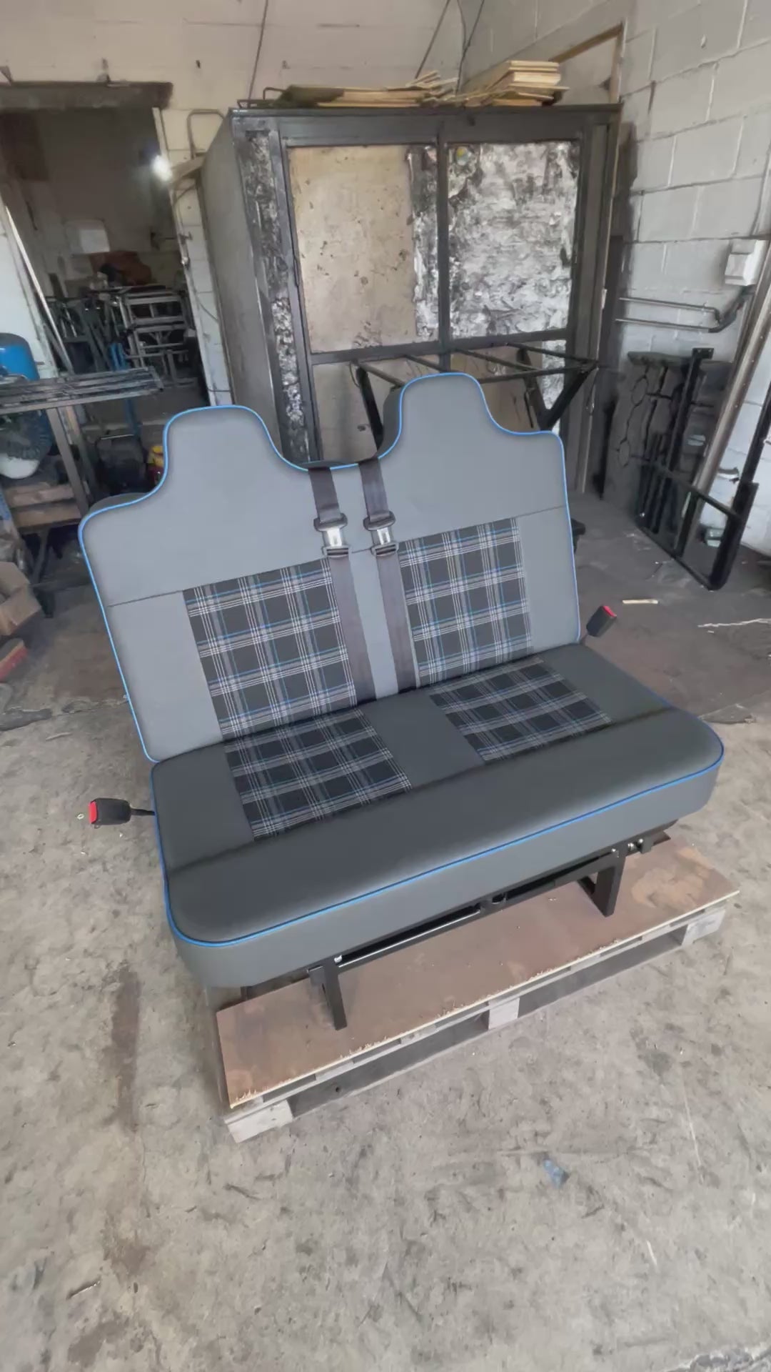 3/4 Rock and Roll Bed,M1 Tested. Charcoal with Blue Gti Tartan